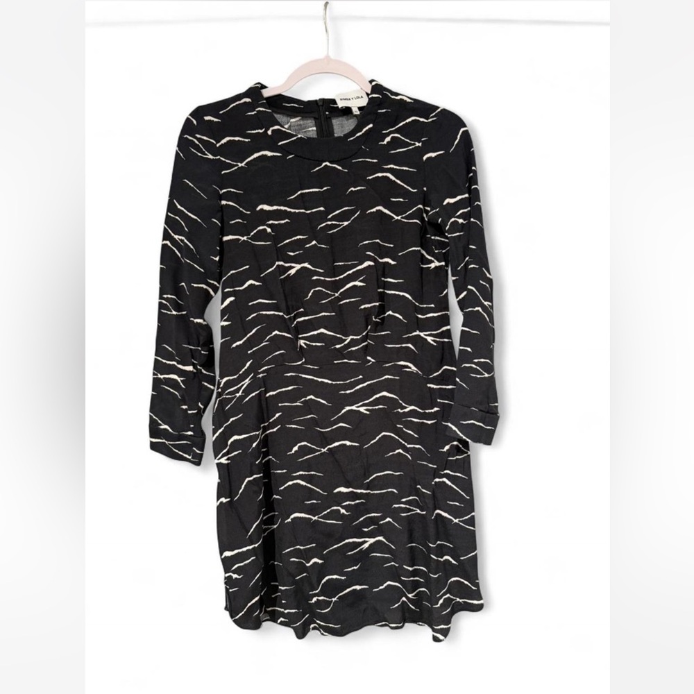 Bimba Y Lola Dress with White Wave Pattern
